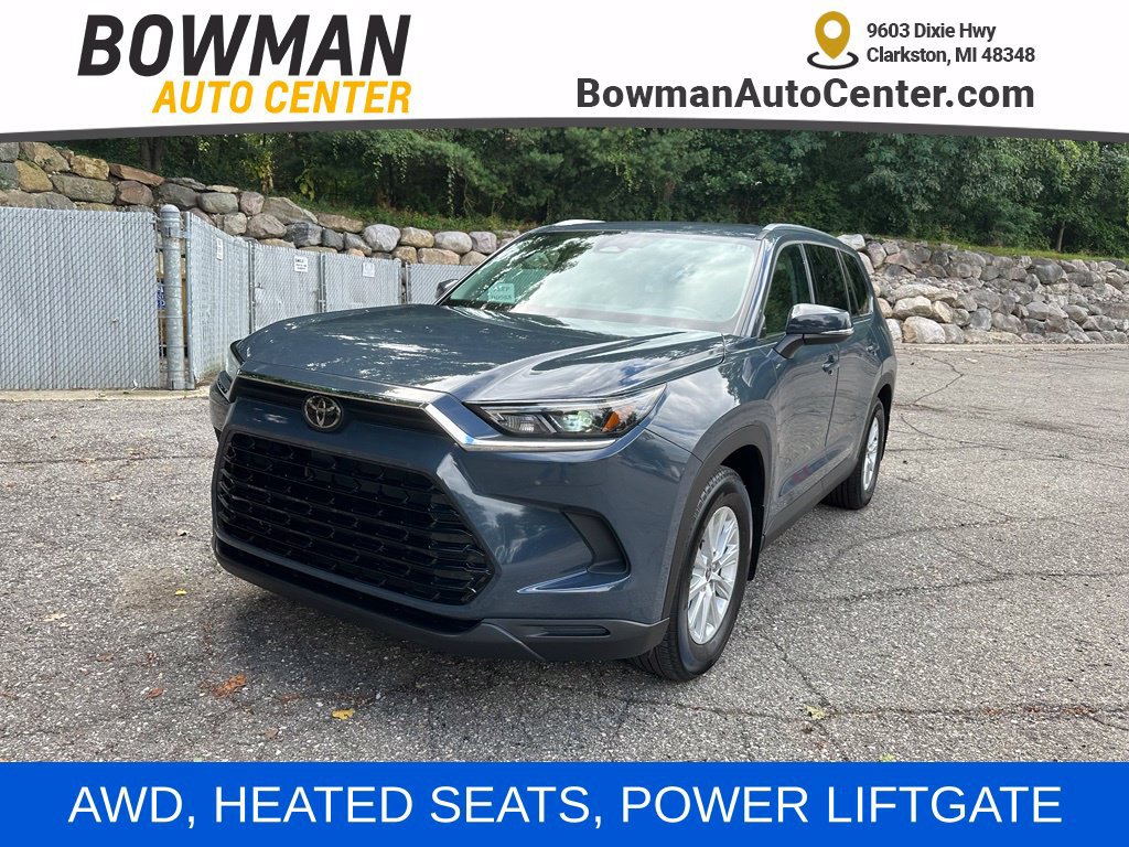 Used 2025 Toyota Grand Highlander AWD image 1