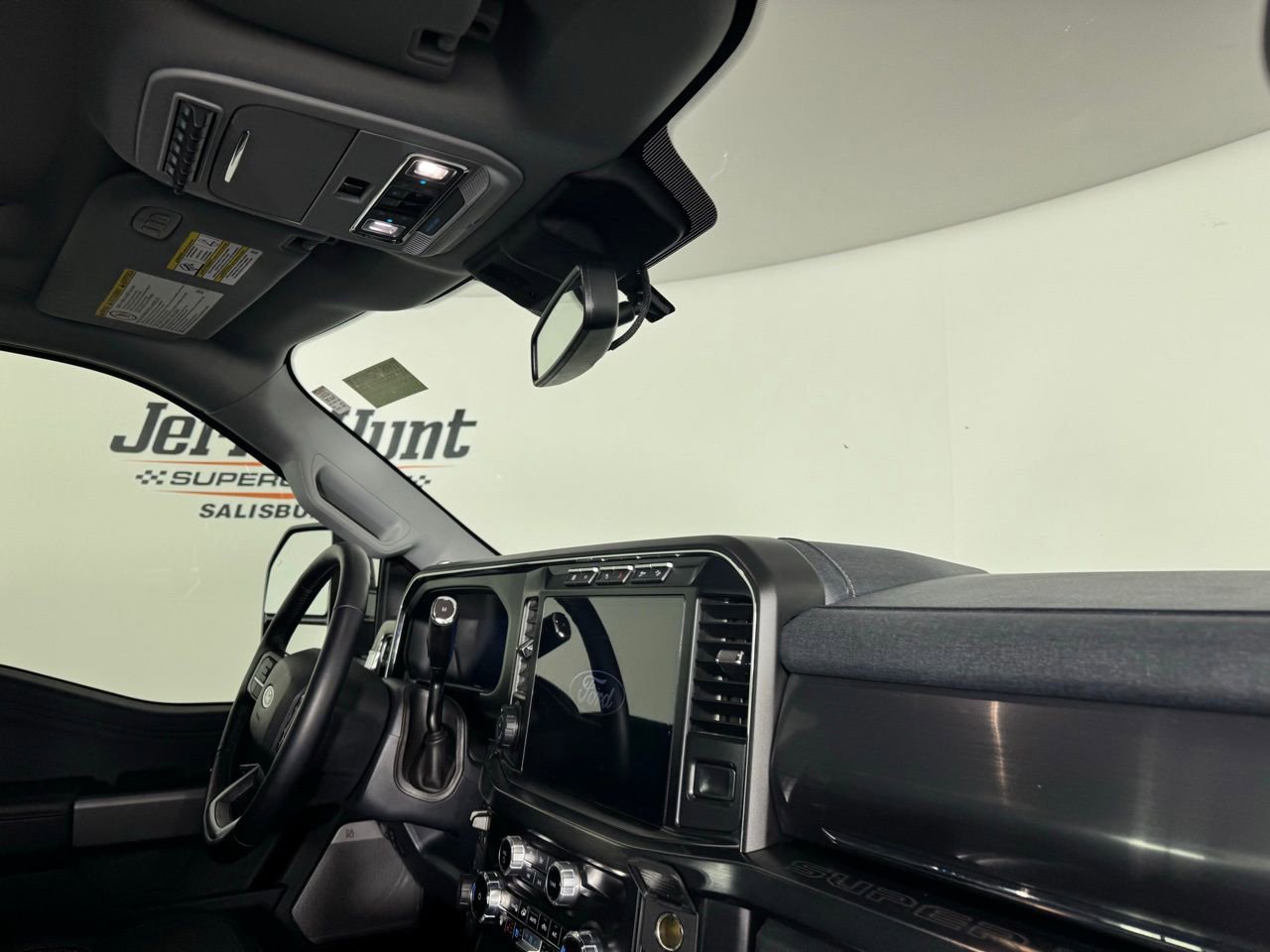 Used 2024 Ford F250 Lariat w/ Lariat Ultimate Package image 29