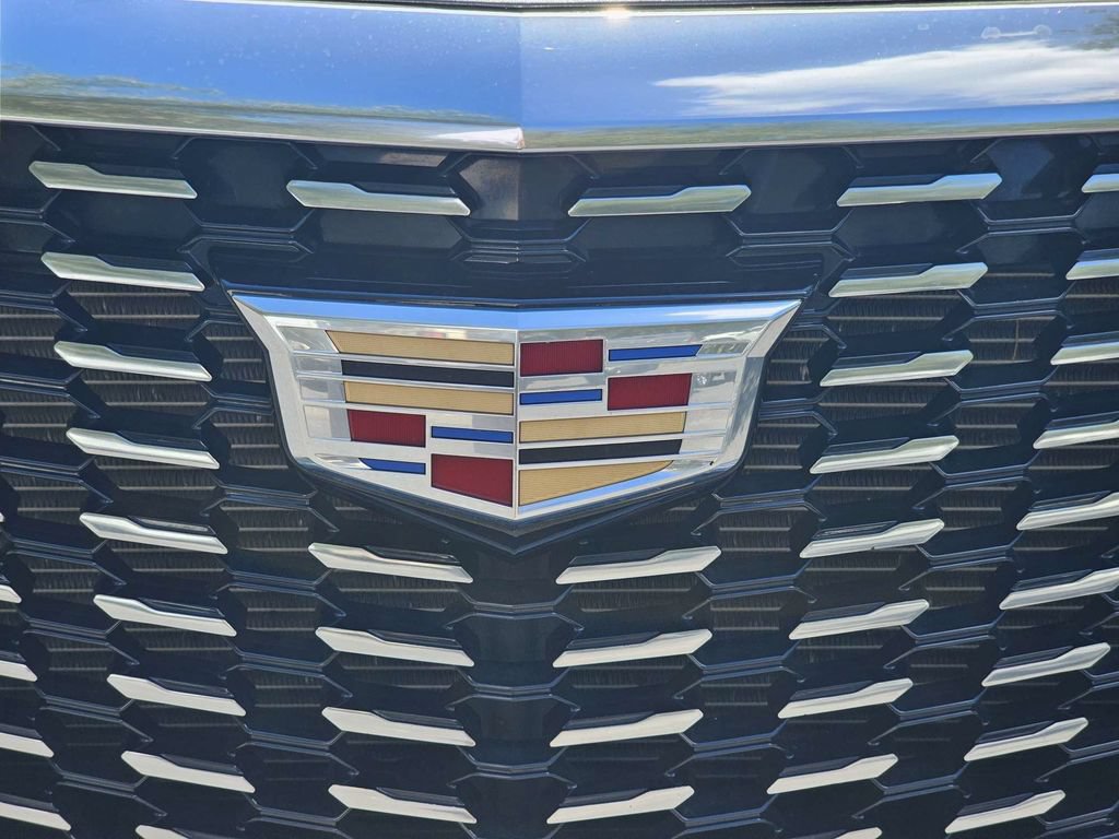 Certified 2024 Cadillac XT5 Premium Luxury FWD image 9