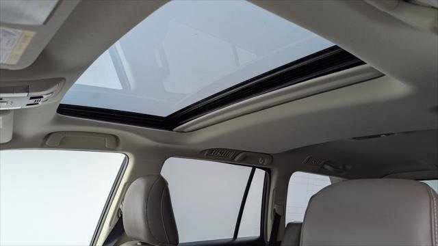 Used 2016 Lexus GX 460 w/ Premium Package image 29