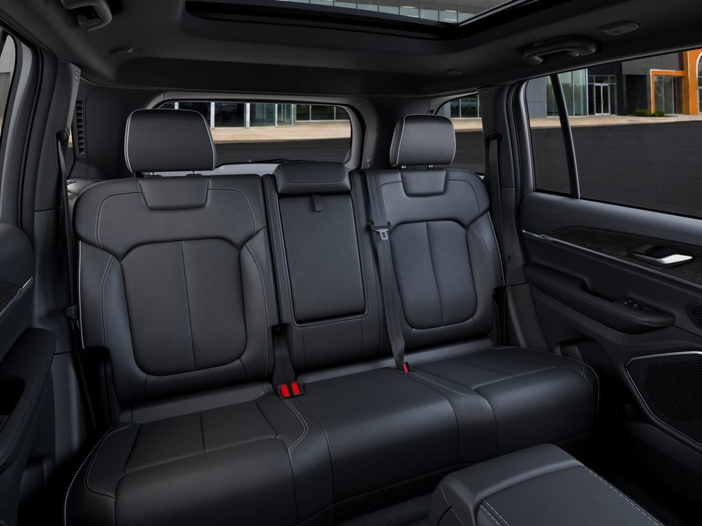 New 2026 Jeep Grand Cherokee Limited AWD/4WD image 15