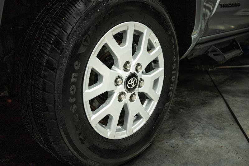 Used 2024 Toyota Tacoma SR5 image 3