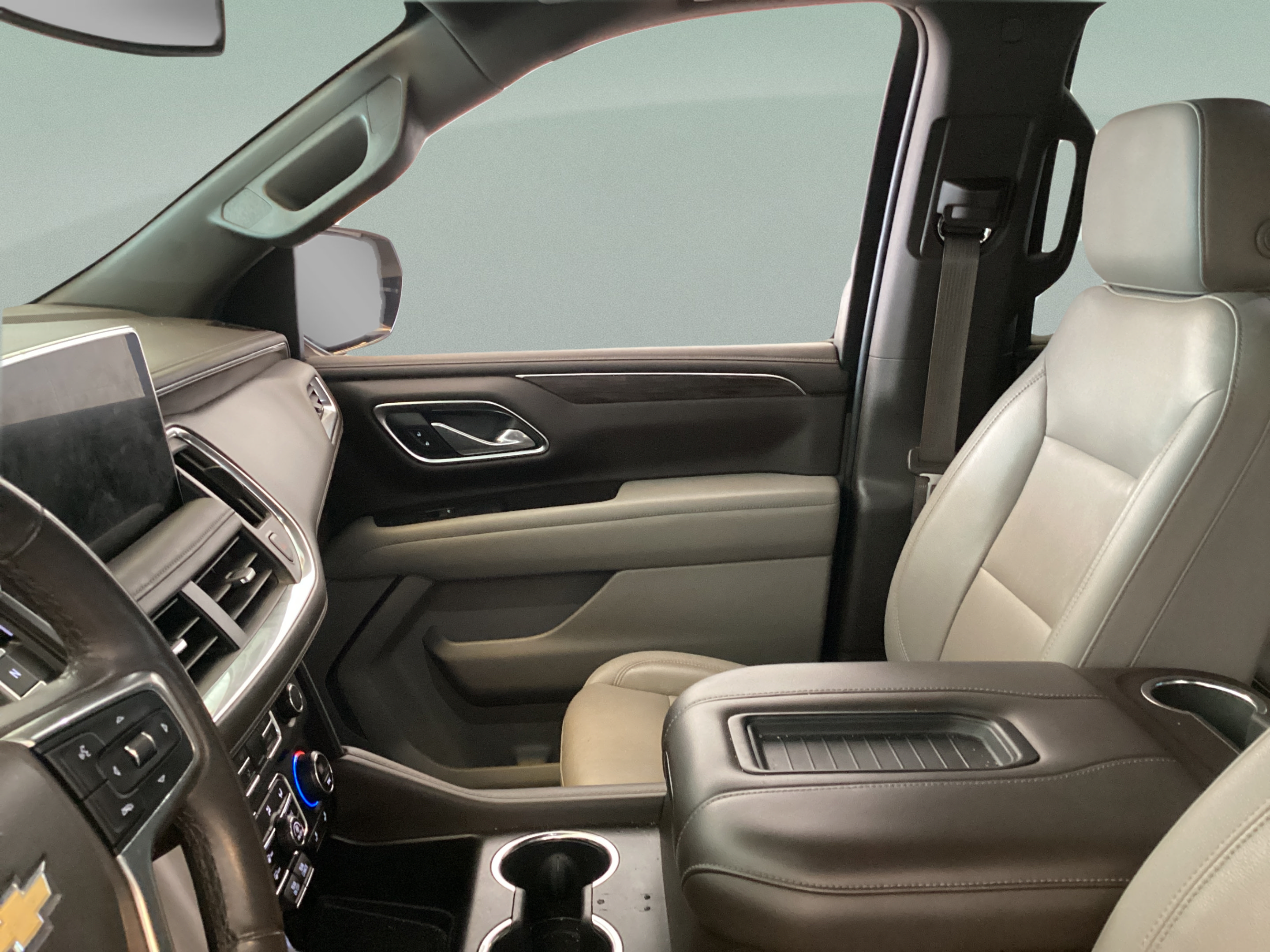 Used 2021 Chevrolet Tahoe LT w/ Rear Media and Nav Package RWD image 21