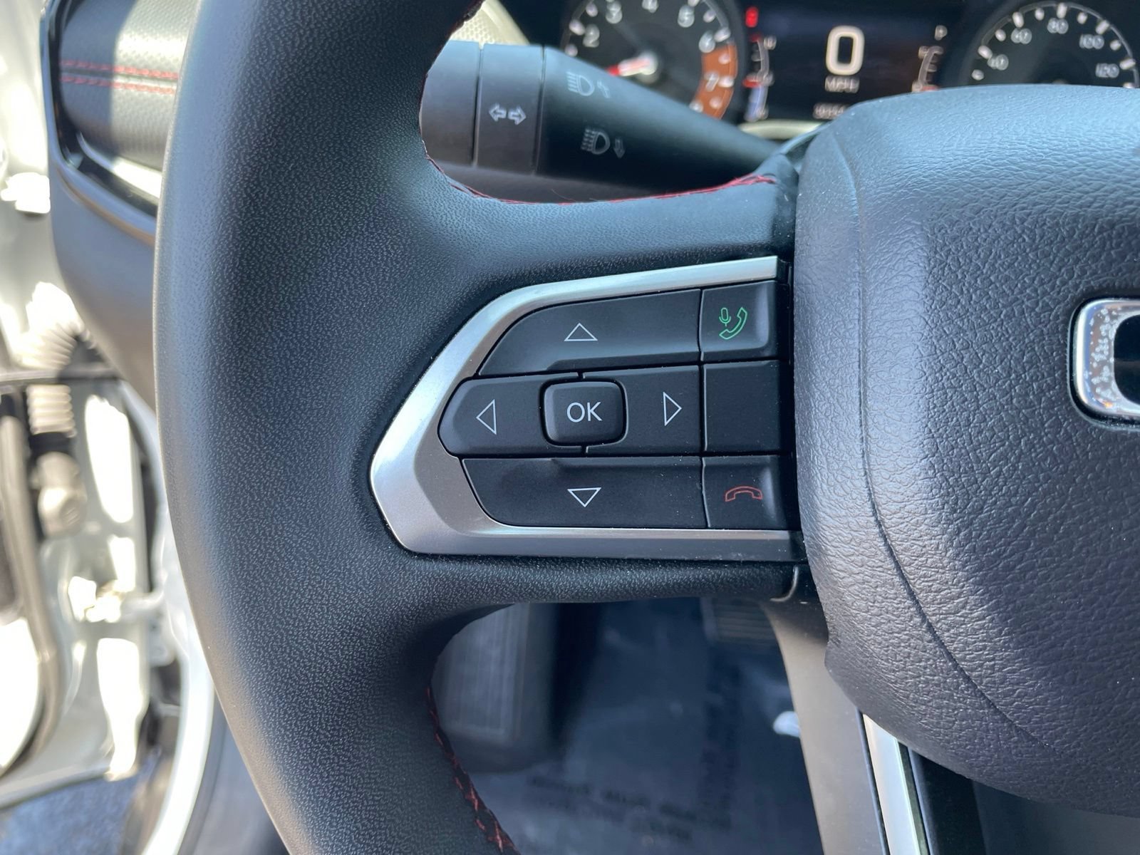 Used 2024 Jeep Compass Trailhawk AWD/4WD image 17
