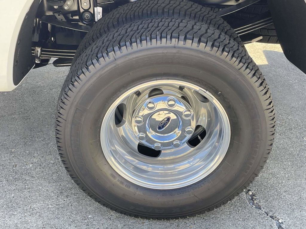 New 2026 Ford F350 Platinum w/ Platinum Plus Package image 9
