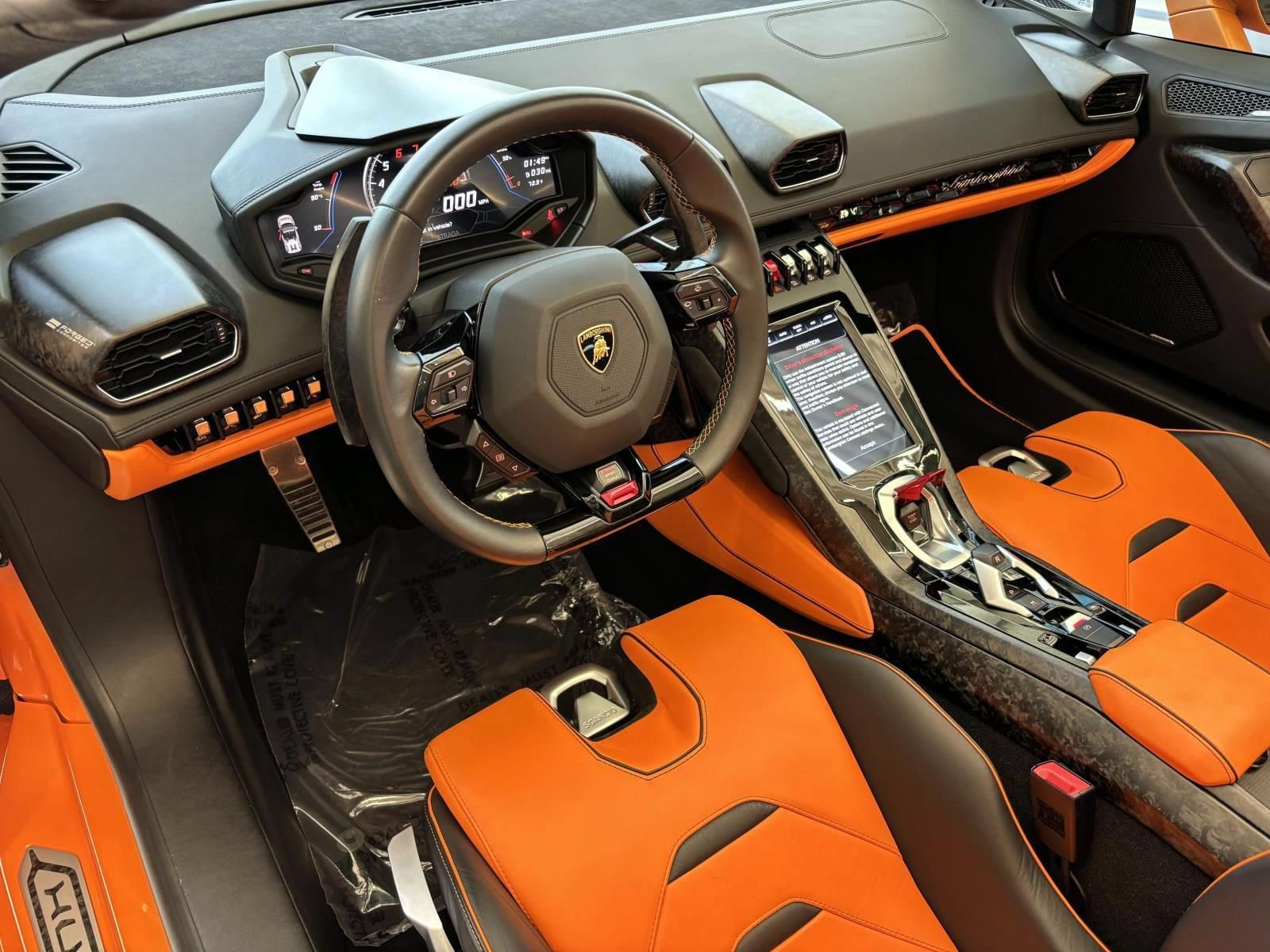 Used 2021 Lamborghini Huracan EVO RWD image 20