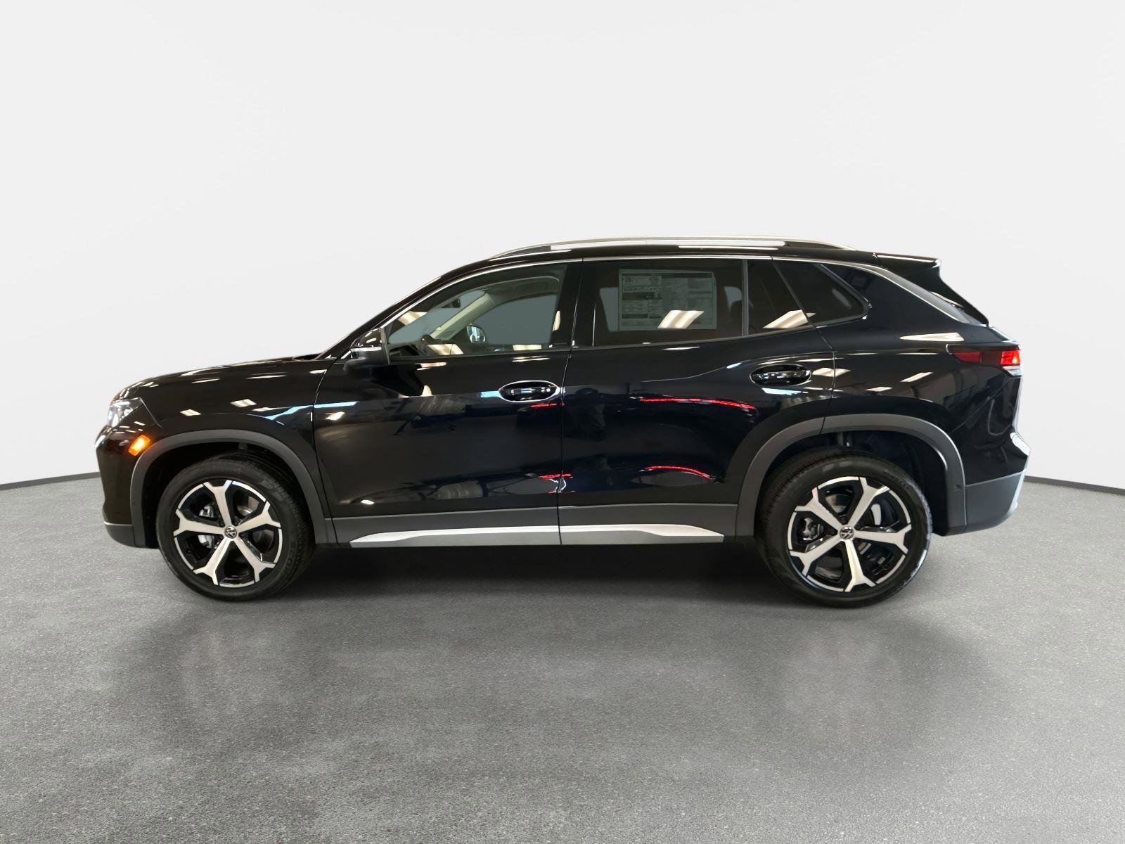 New 2026 Volkswagen Tiguan SE image 8