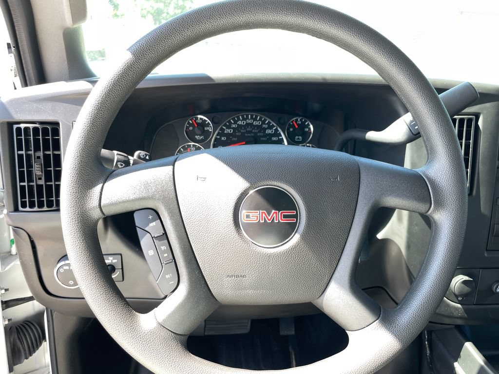New 2025 GMC Savana 4500 w/ Power Convenience Package RWD image 27