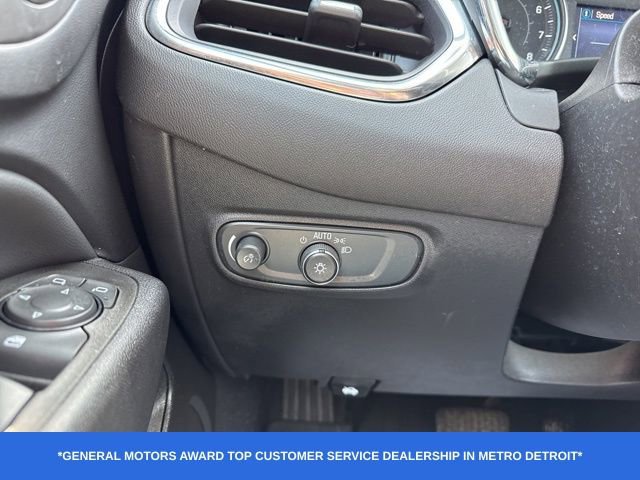 Used 2024 Chevrolet Equinox LT w/ LPO, Floor Liner Package AWD/4WD image 17