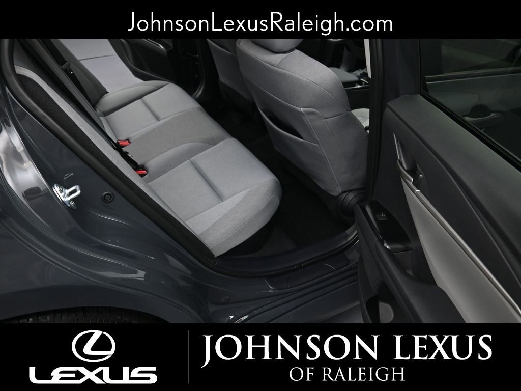 Used 2025 Toyota Camry Hybrid image 14