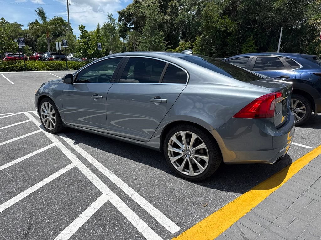 Used 2017 Volvo S60 T5 Inscription FWD image 10