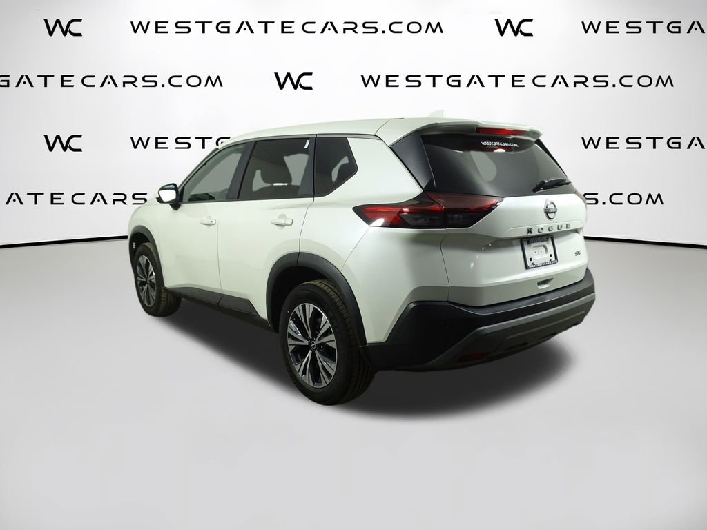 Used 2023 Nissan Rogue SV image 5