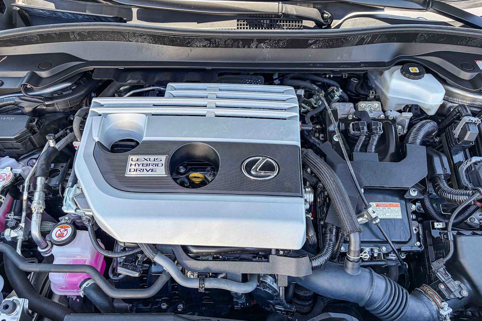 Certified 2022 Lexus UX 250h AWD w/ Accessory Package (Z1) image 27