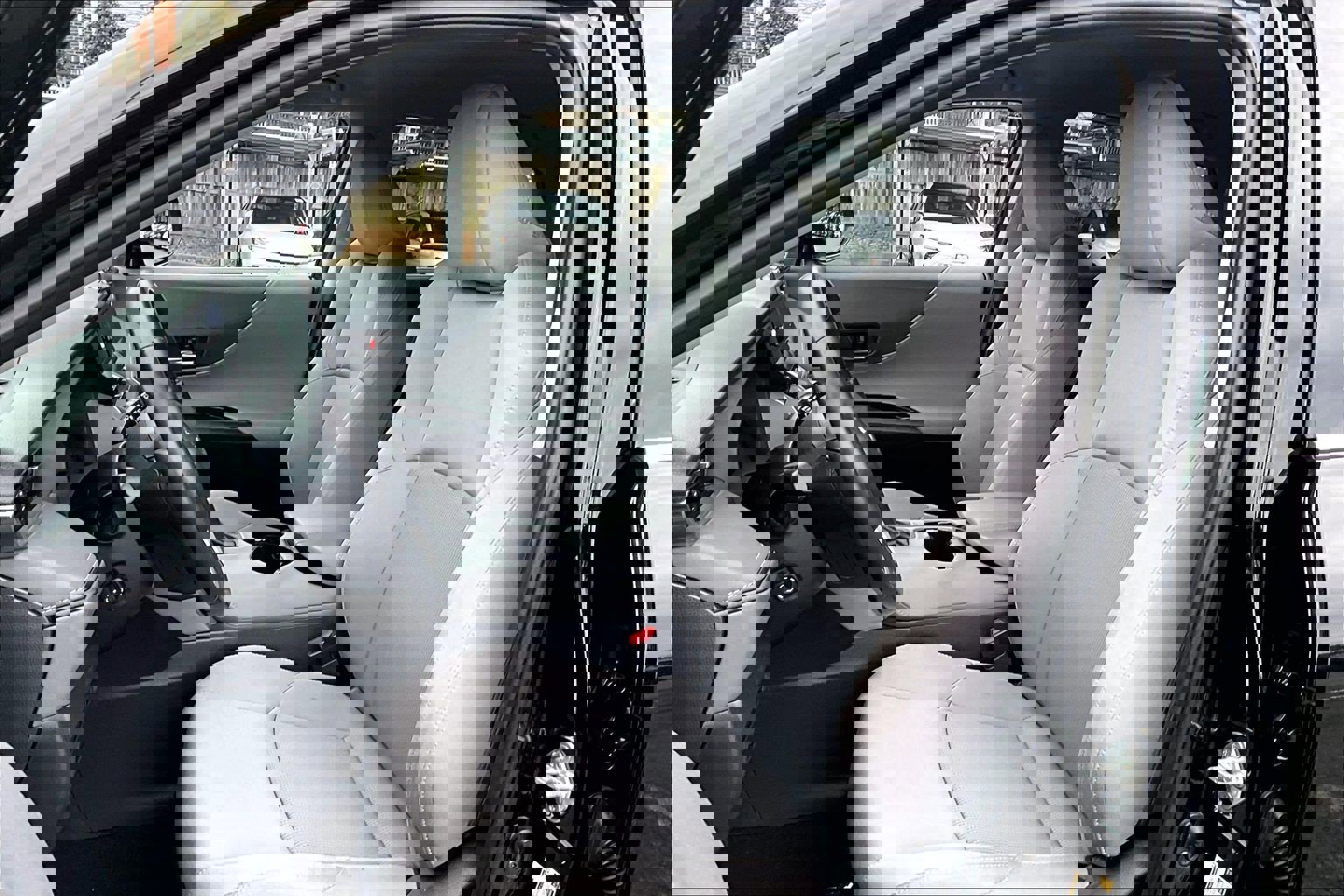 Used 2023 Toyota Venza LE image 22