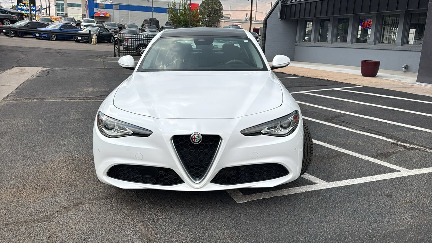 Used 2018 Alfa Romeo Giulia AWD image 8