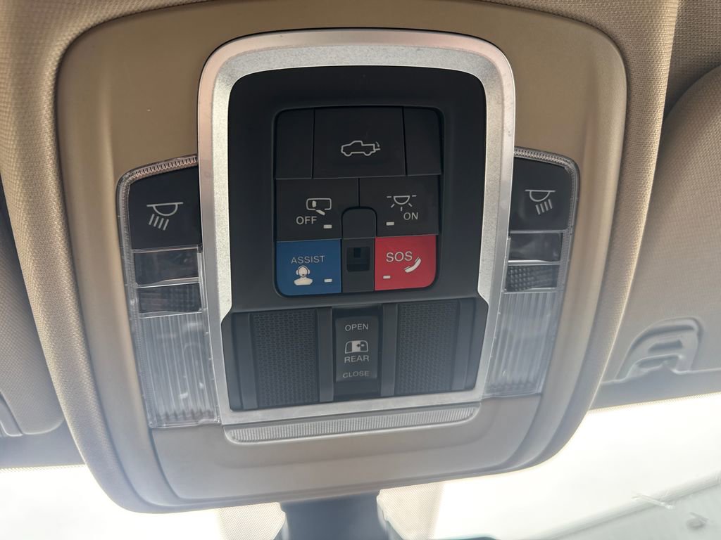 Used 2020 RAM 1500 Laramie AWD/4WD image 24