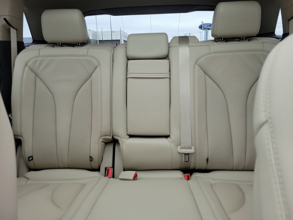 Certified 2019 Lincoln Nautilus Select image 16