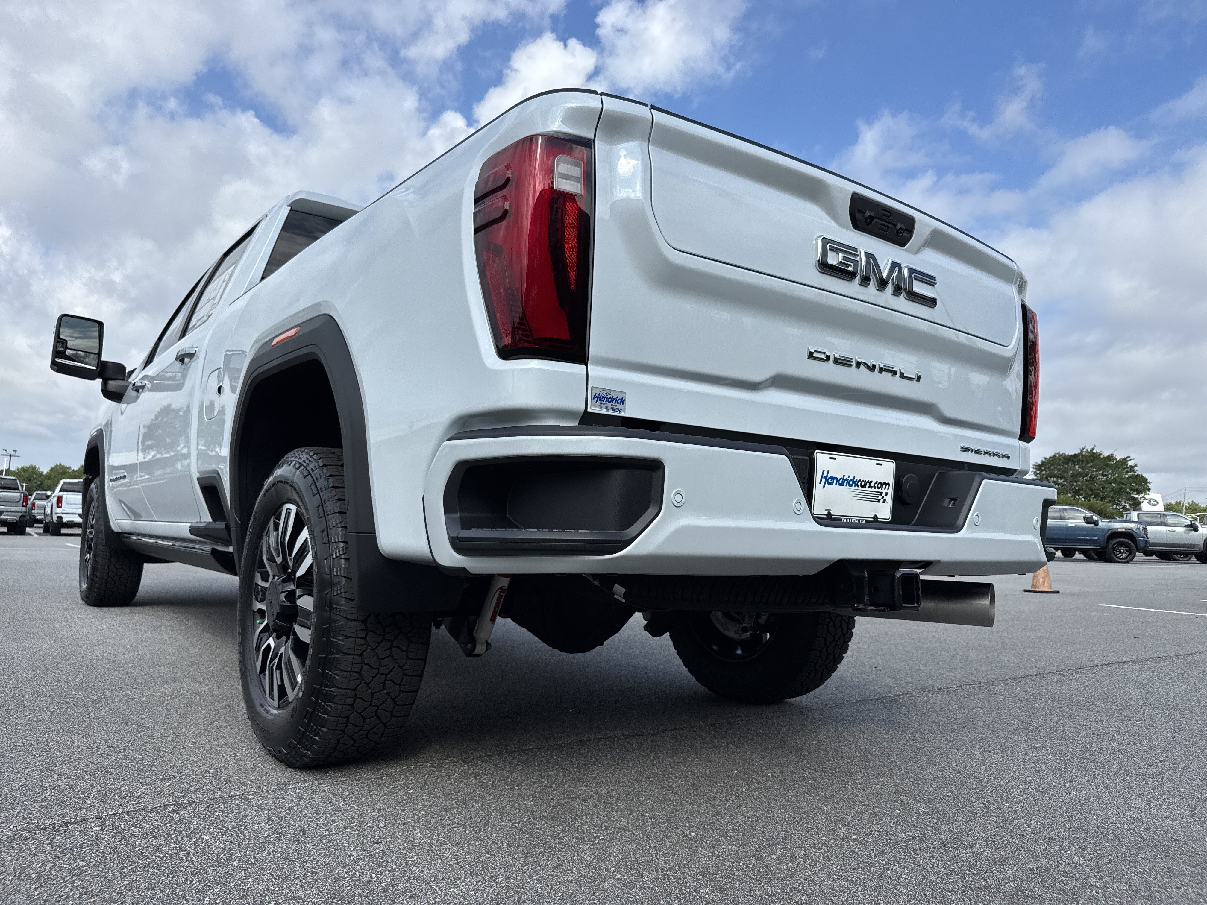 New 2026 GMC Sierra 2500 Denali Ultimate AWD/4WD image 8