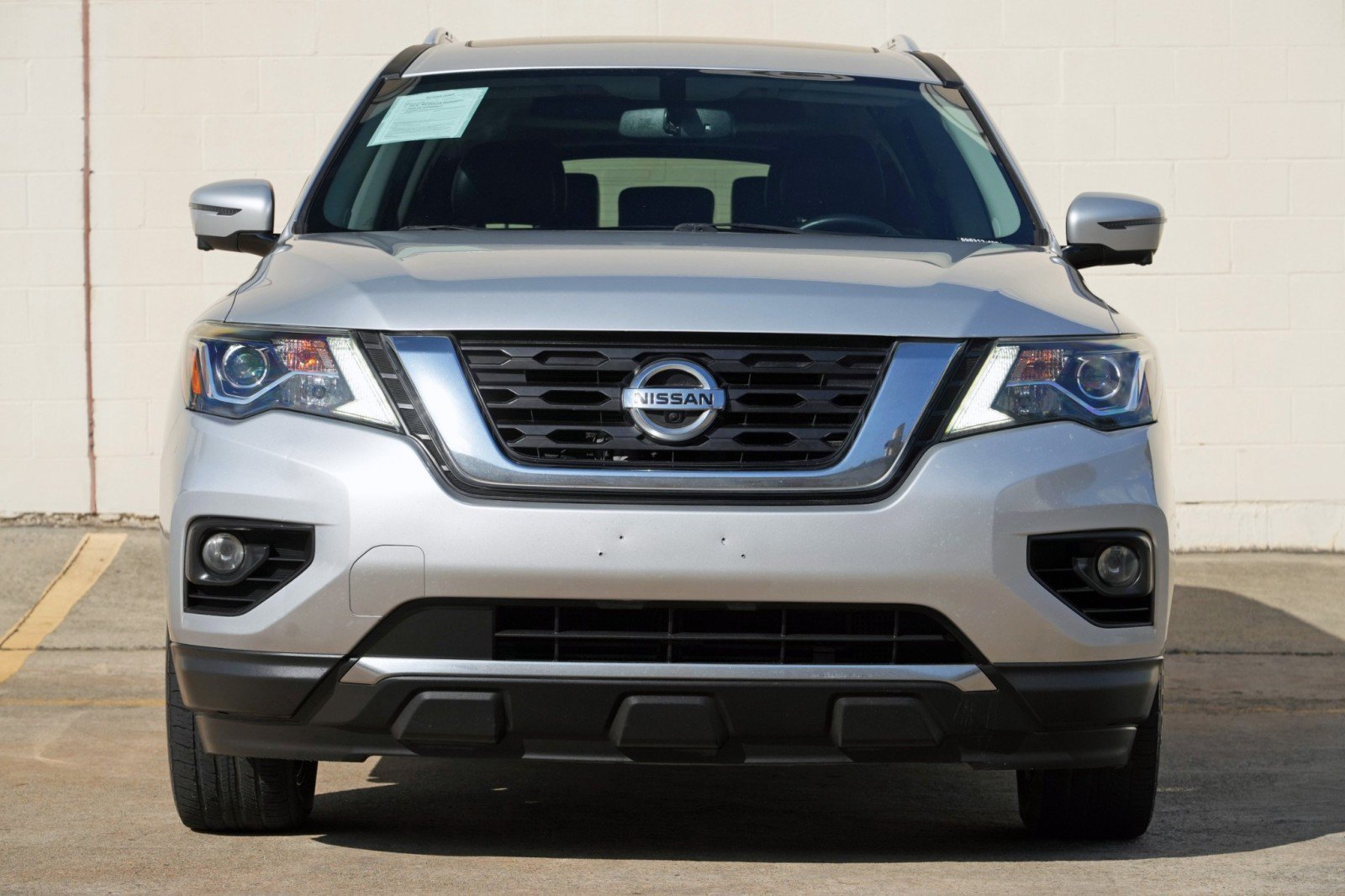 Used 2020 Nissan Pathfinder Platinum FWD image 6