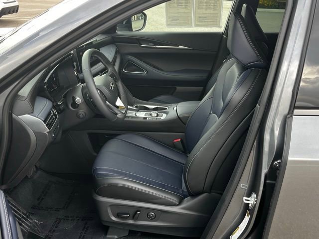 Certified 2026 INFINITI QX60 Sport w/ Dark Cargo Package AWD/4WD image 7