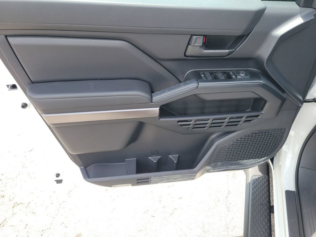 New 2026 Toyota 4Runner SR5 AWD/4WD image 19