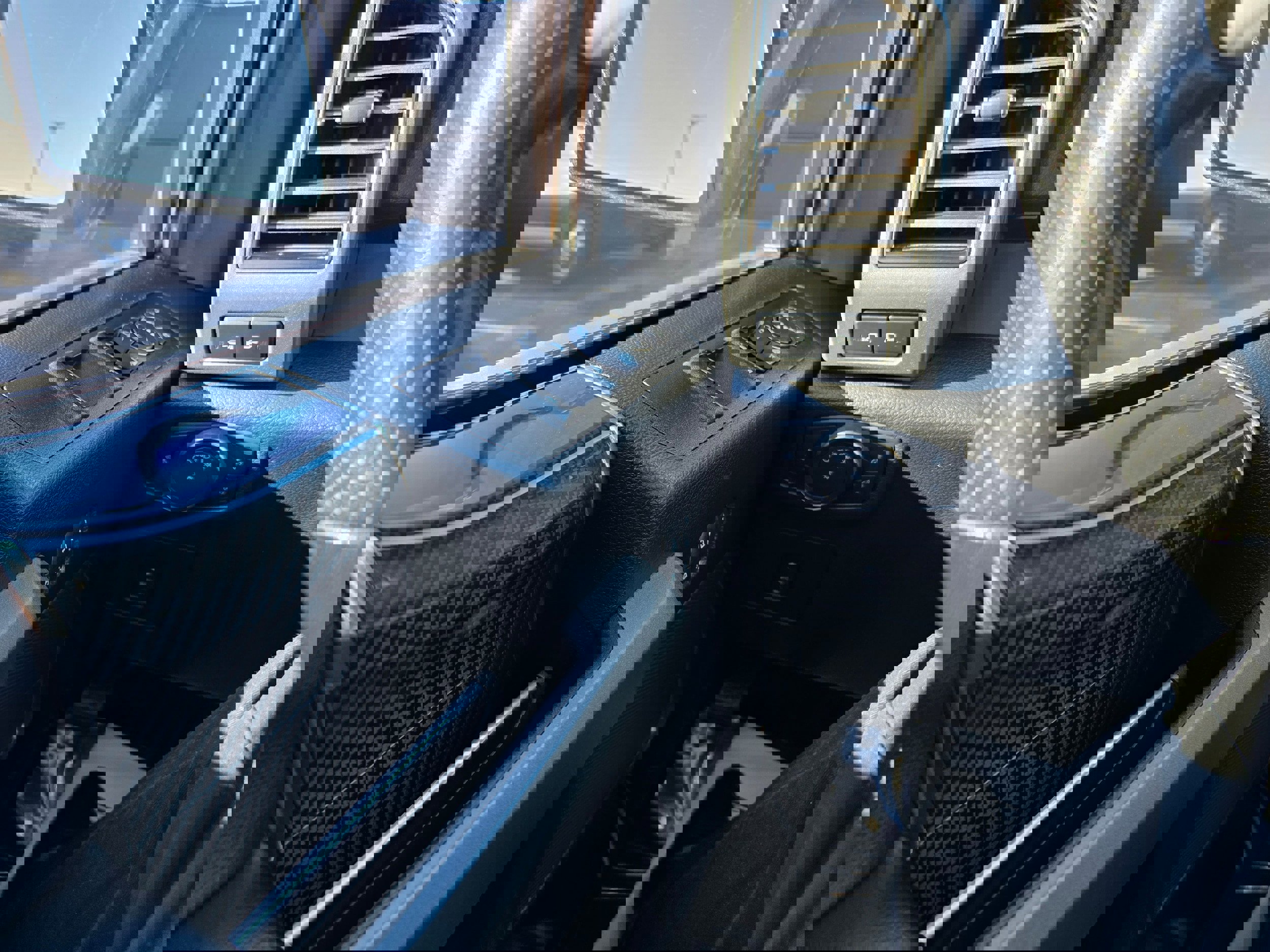 Certified 2018 Ford F150 Raptor w/ Equipment Group 802A Luxury image 19