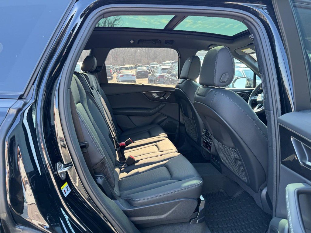 New 2026 Audi Q7 3.0T Premium Plus image 7