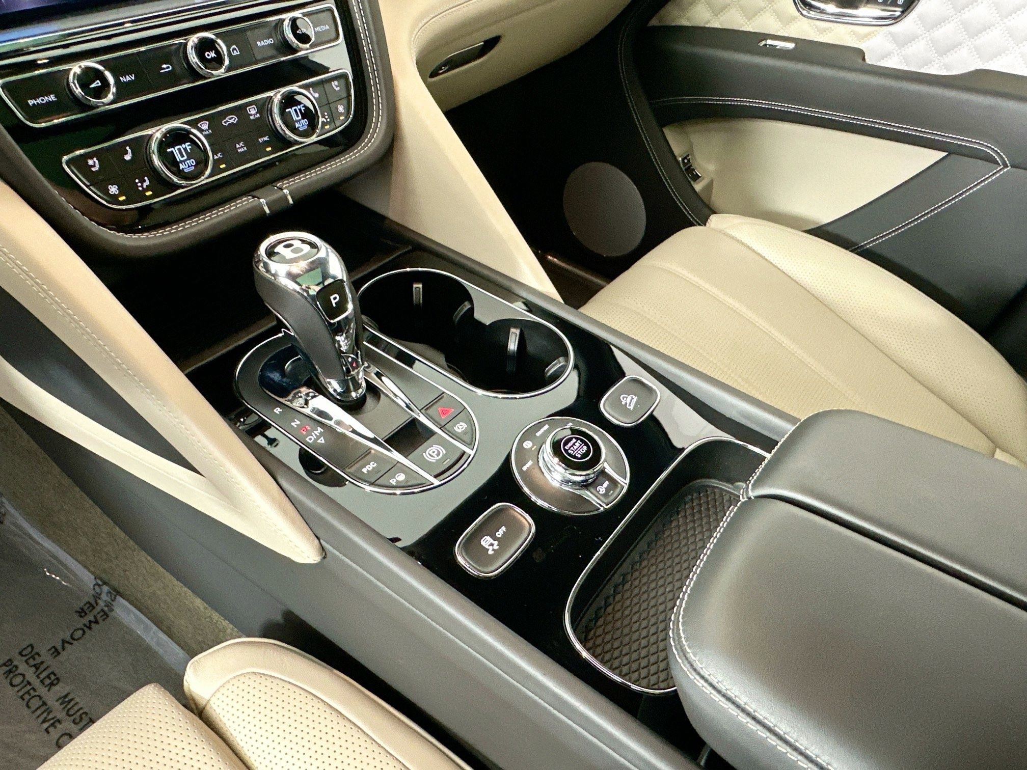 Certified 2022 Bentley Bentayga AWD/4WD image 16