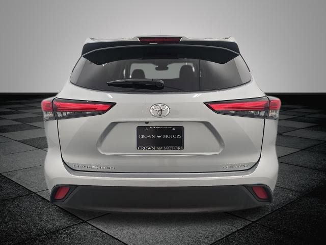 Used 2022 Toyota Highlander XLE image 5