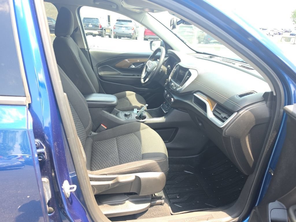 Used 2020 GMC Terrain SLE w/ Driver Convenience Package AWD/4WD image 33