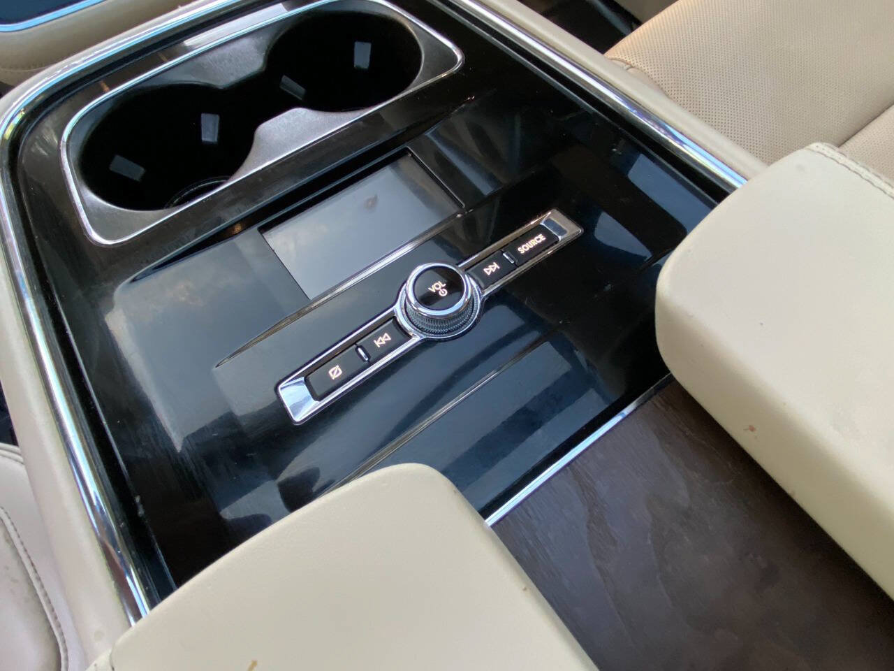 Used 2019 Lincoln Navigator Reserve AWD/4WD image 54