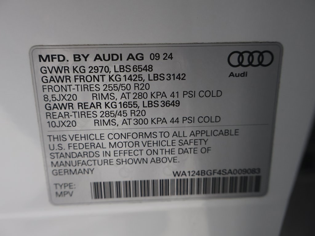 Used 2025 Audi Q6 e-tron Premium Plus image 3