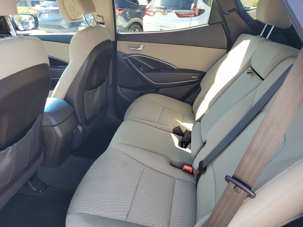 Used 2017 Hyundai Santa Fe Sport image 16