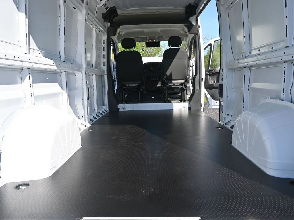New 2025 RAM ProMaster 2500 w/ Convenience Group image 22
