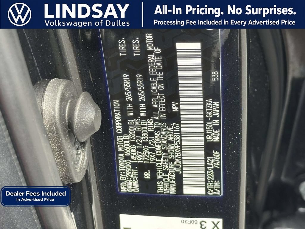 Used 2023 Lexus GX 460 Luxury w/ Sport Design Package AWD/4WD image 26