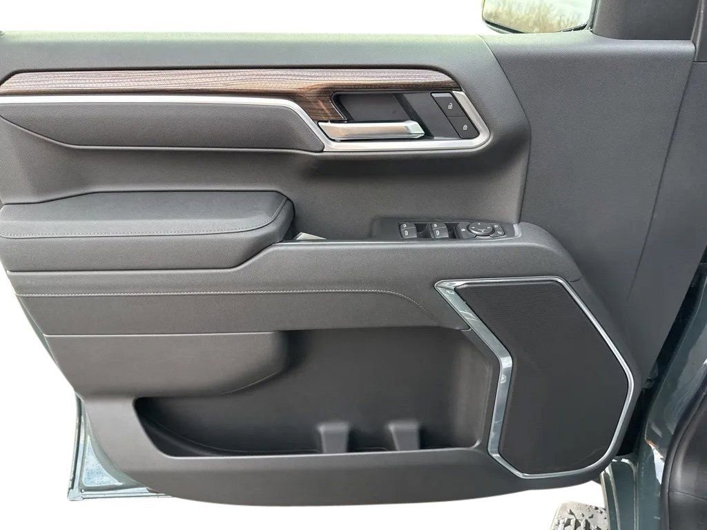 New 2026 Chevrolet Silverado 1500 LT w/ Z71 Off-Road Package image 11