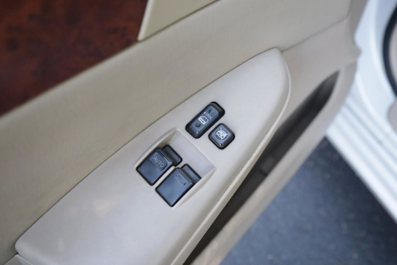 Used 2006 Toyota Solara SE FWD image 29