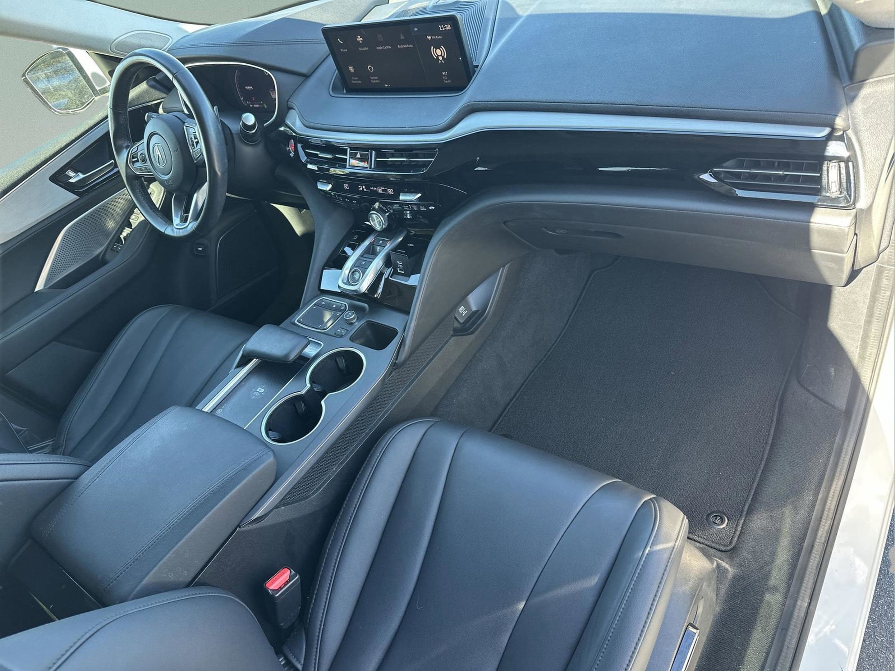 Used 2023 Acura MDX FWD image 19