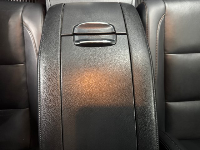 Used 2019 Toyota Highlander XLE AWD/4WD image 16