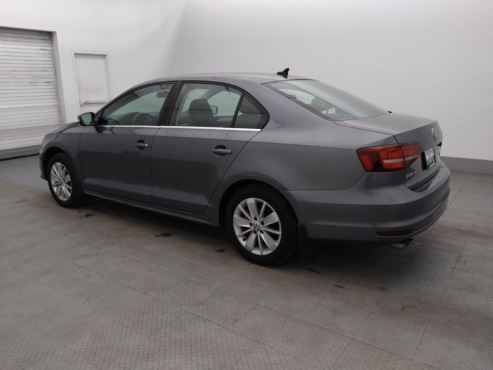 Used 2016 Volkswagen Jetta SE FWD image 3