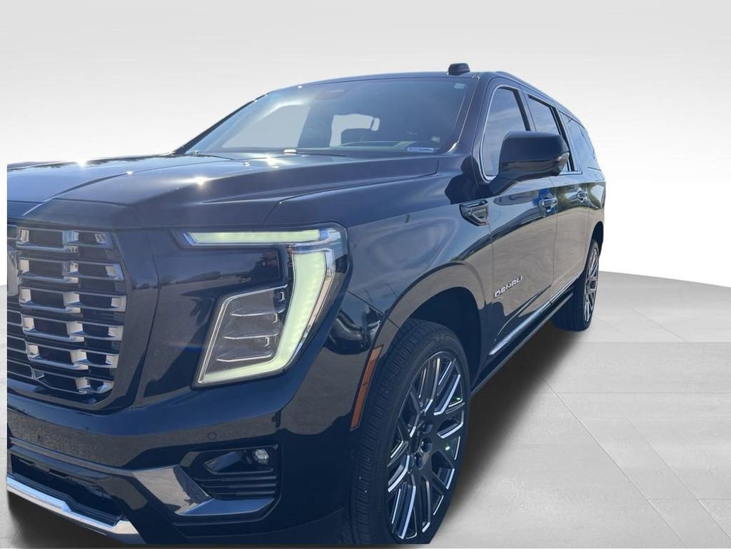 Used 2026 GMC Yukon XL Denali Ultimate AWD/4WD image 11