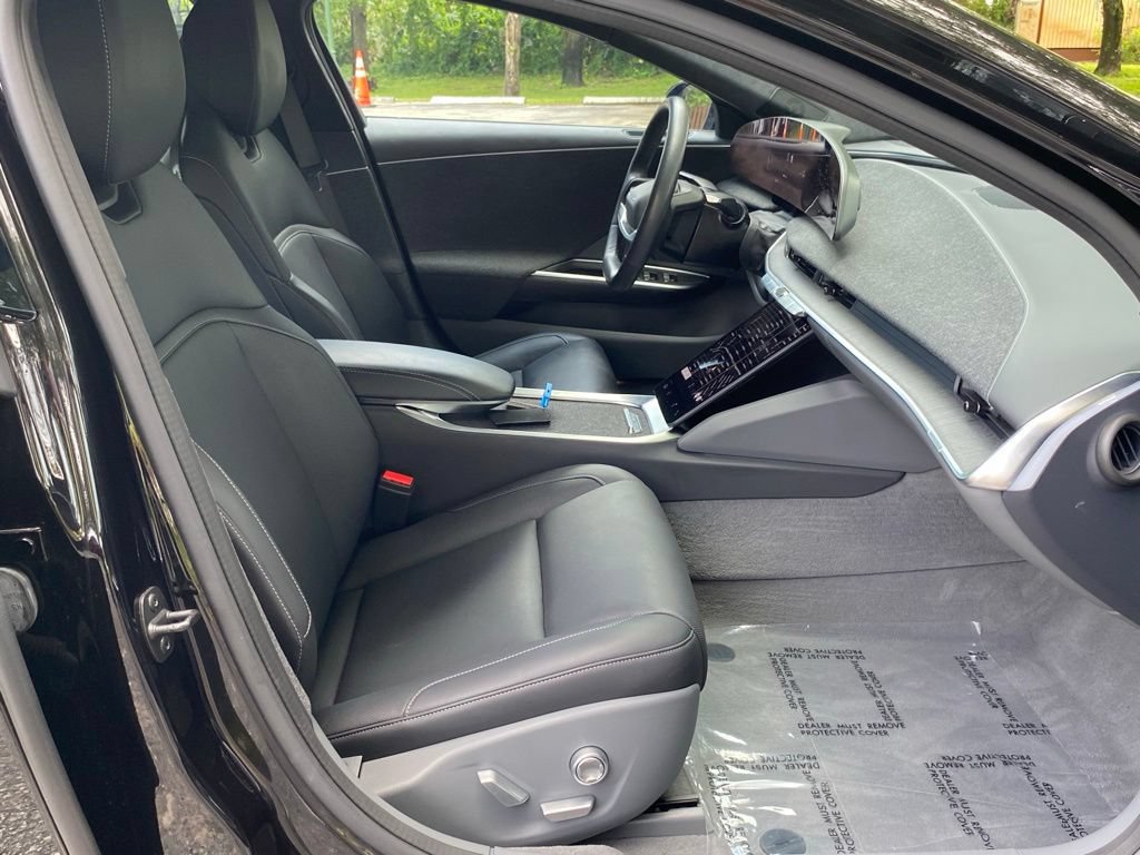 Used 2023 Lucid Air Pure AWD/4WD image 16