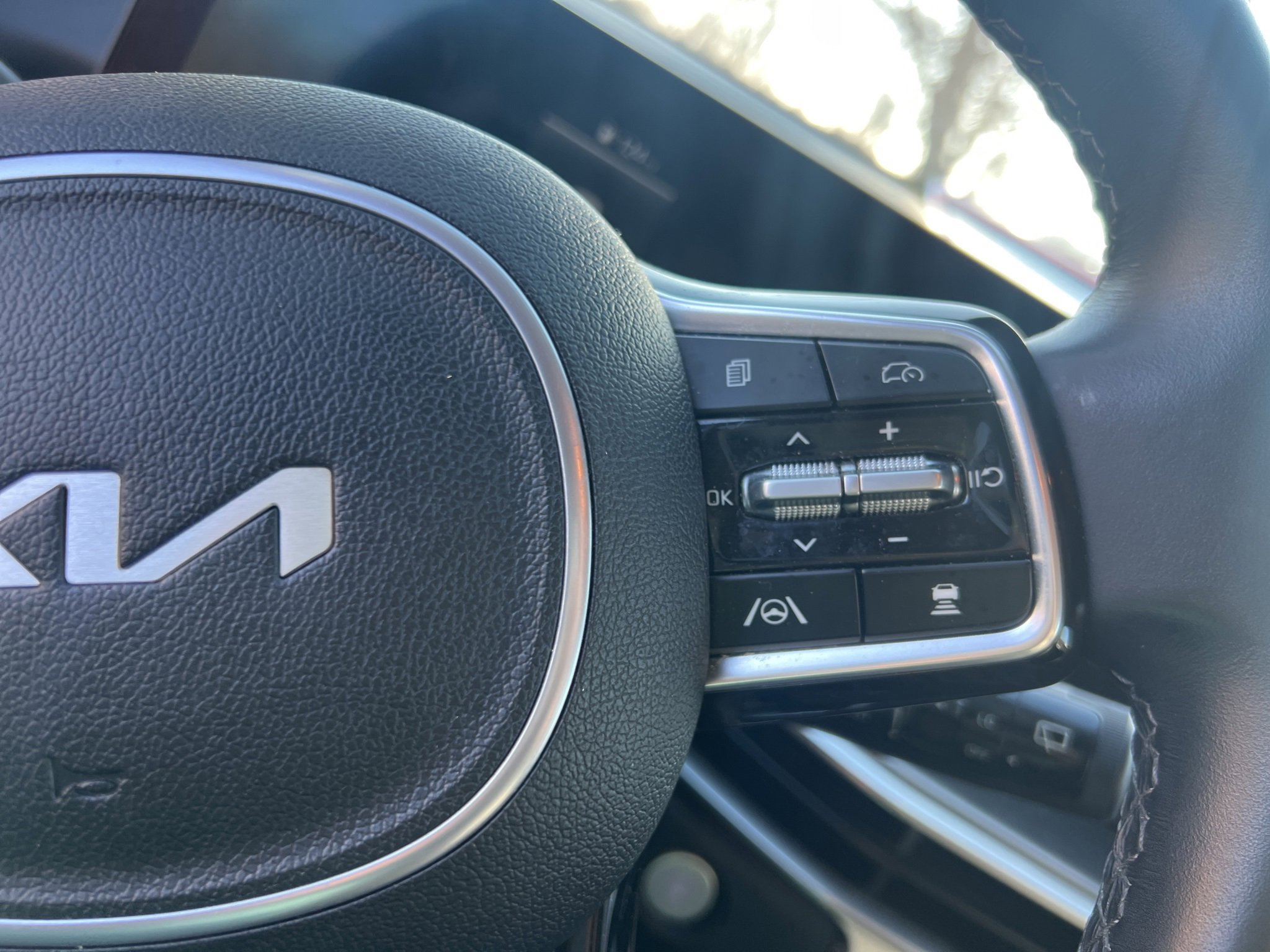 Used 2024 Kia Sorento S image 19