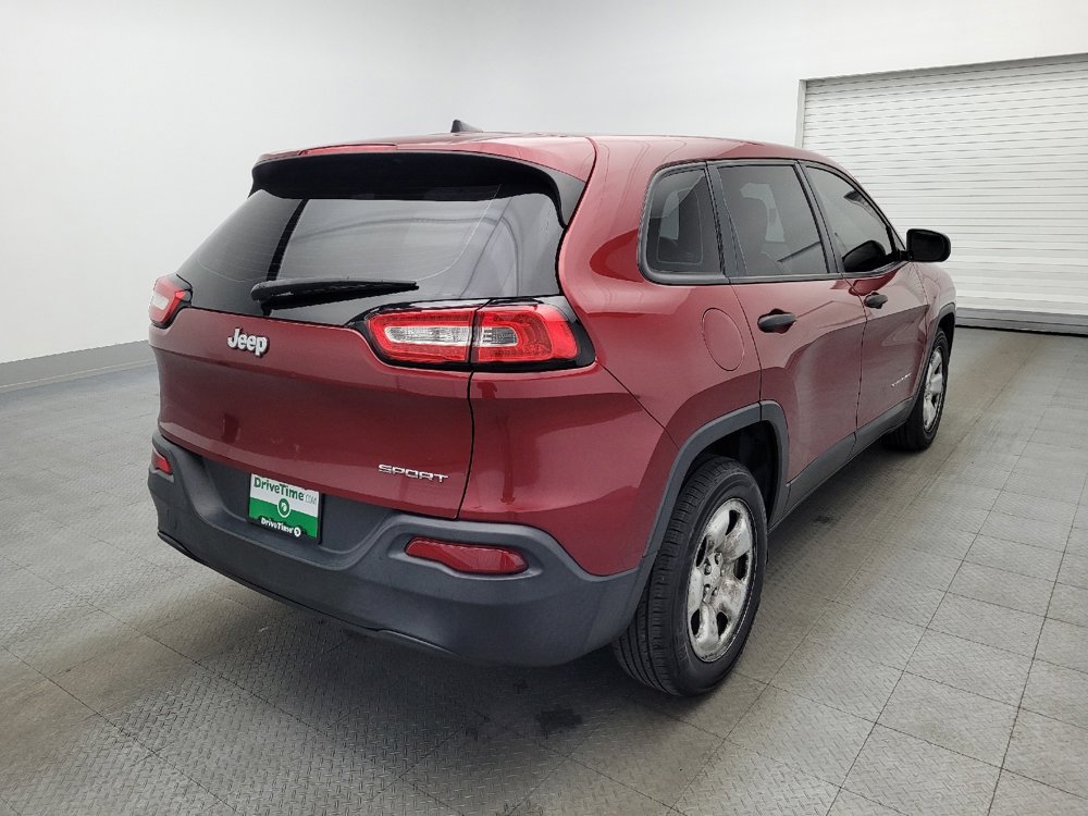 Used 2017 Jeep Cherokee Sport image 9