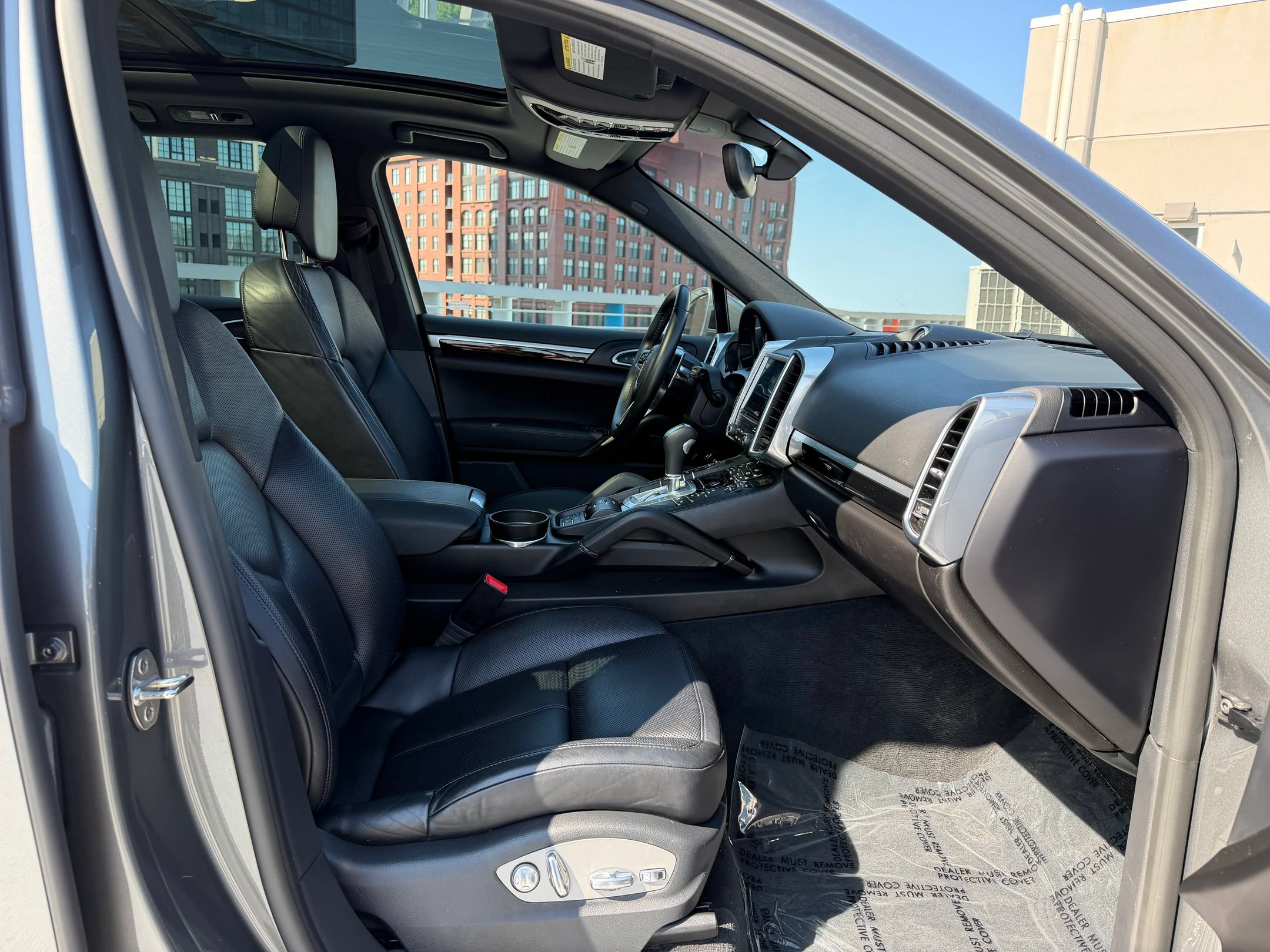 Certified 2018 Porsche Cayenne S Platinum AWD/4WD image 21