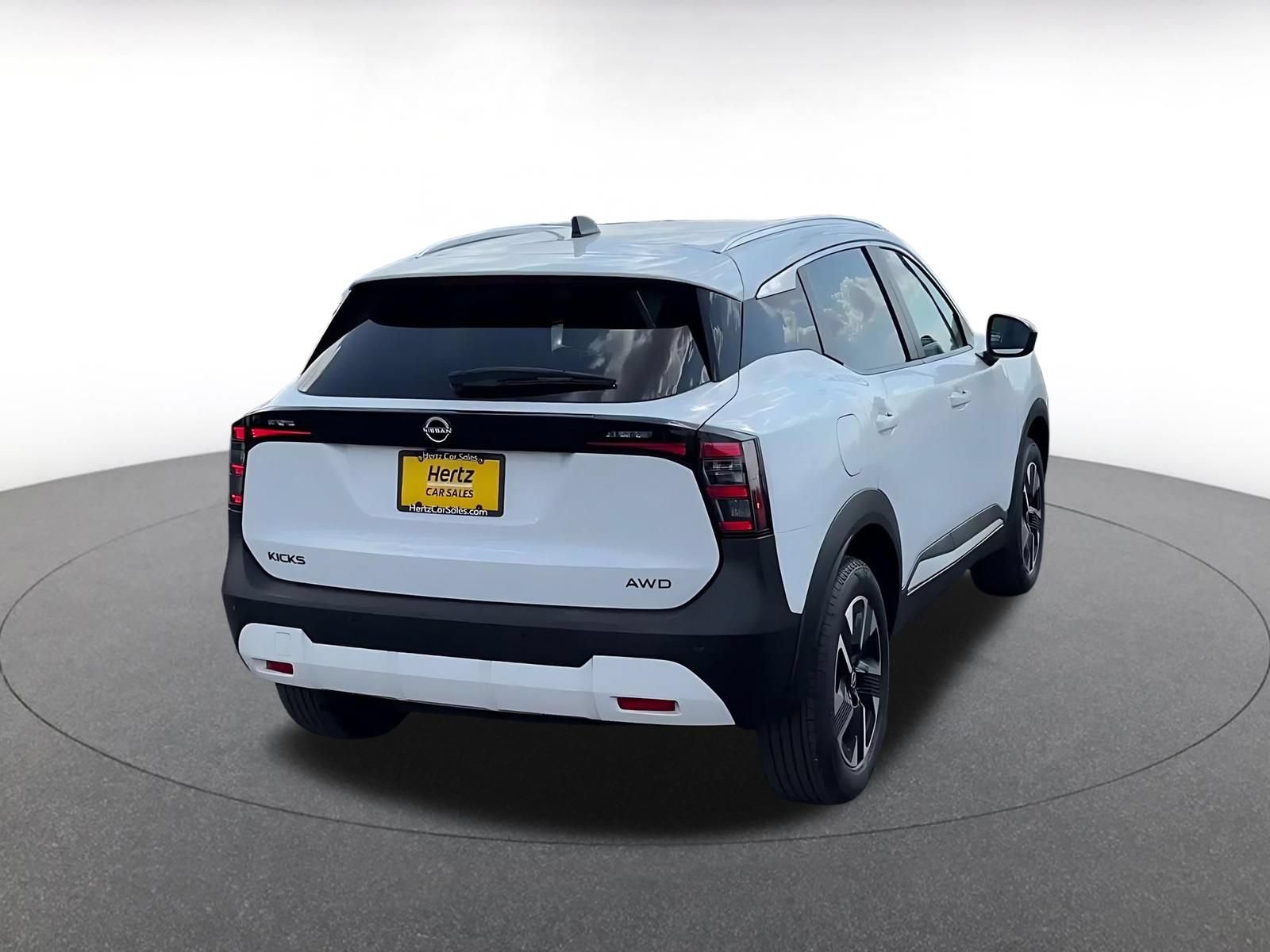 Used 2026 Nissan Kicks SV w/ Cold Weather Package AWD/4WD image 14