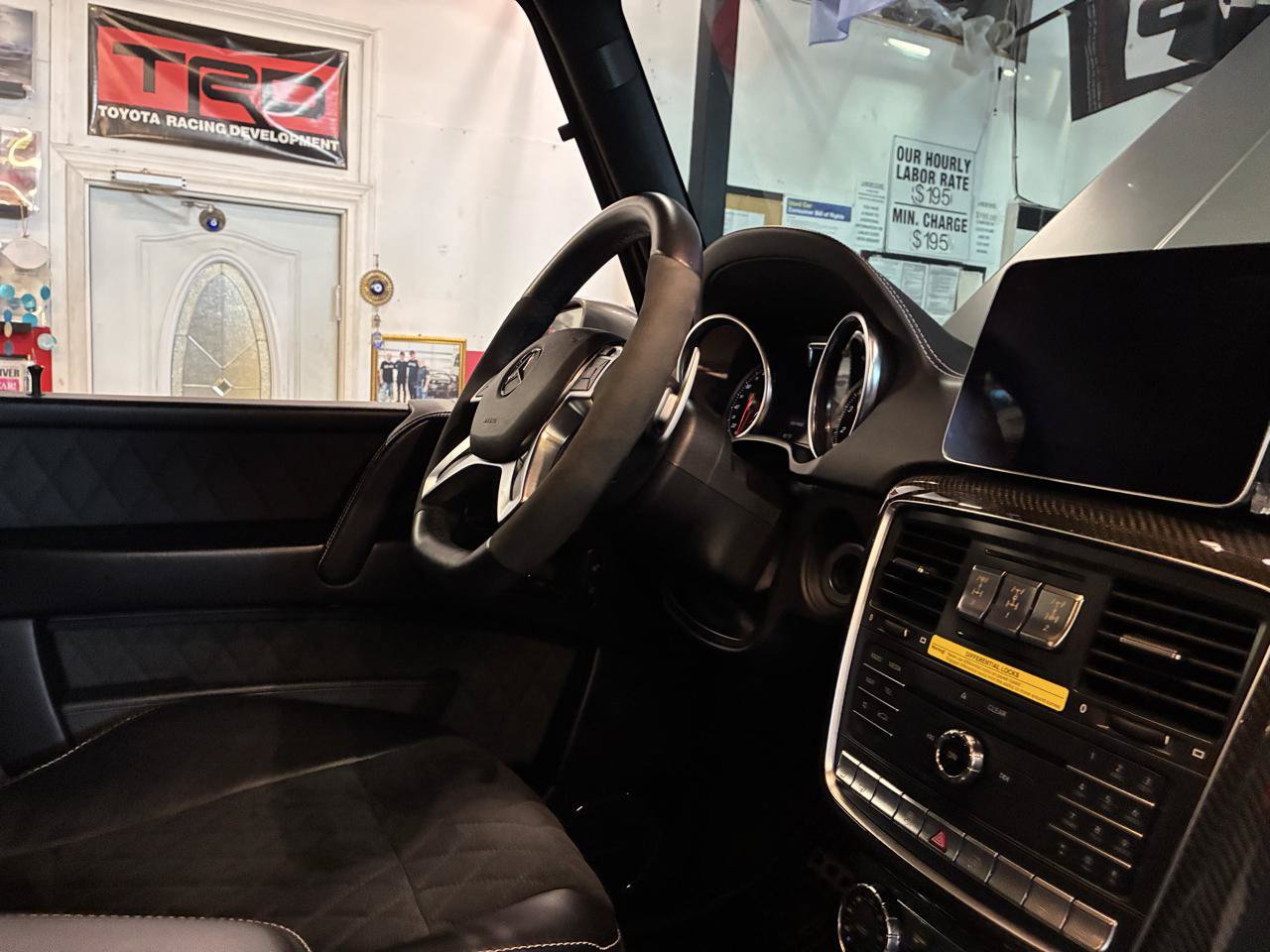 Used 2018 Mercedes-Benz G 550 Squared image 36