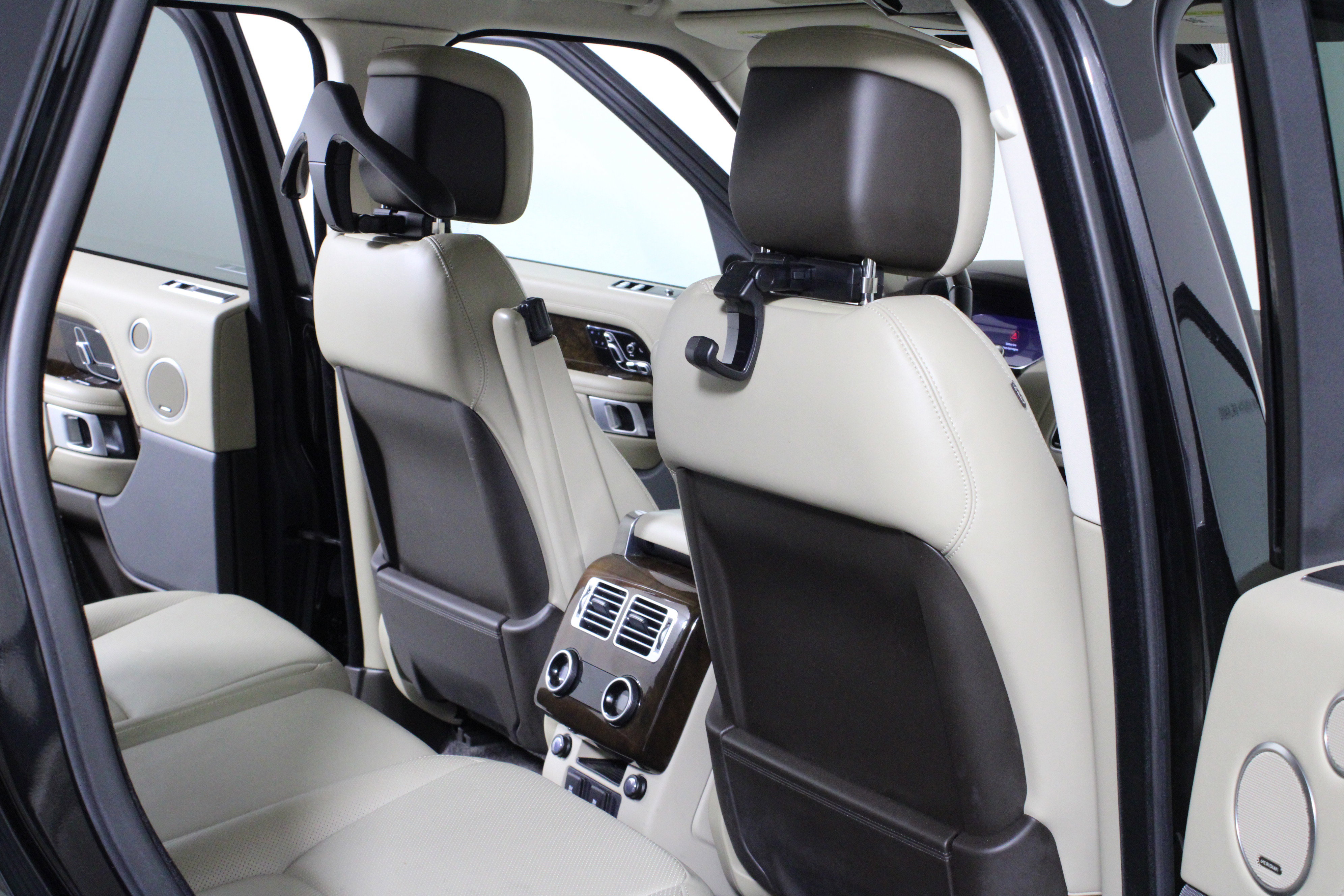 Used 2021 Land Rover Range Rover Westminster Edition image 15