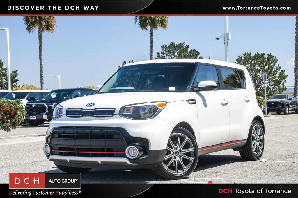 Used 2018 Kia Soul ! FWD image 1