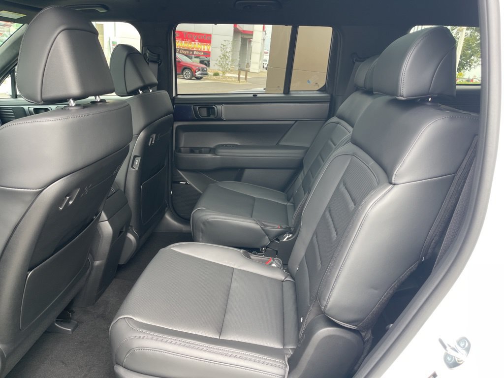 New 2026 Hyundai Santa Fe Calligraphy AWD/4WD image 18